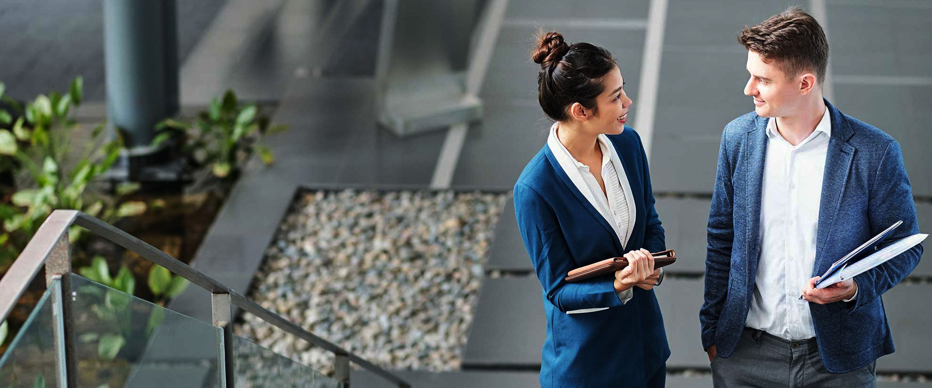 Ad-protechnik — корпоративная компания, оказывающая поддержку и техническое обслуживание предприятиям табачной и сигаретной промышленности по всему миру.